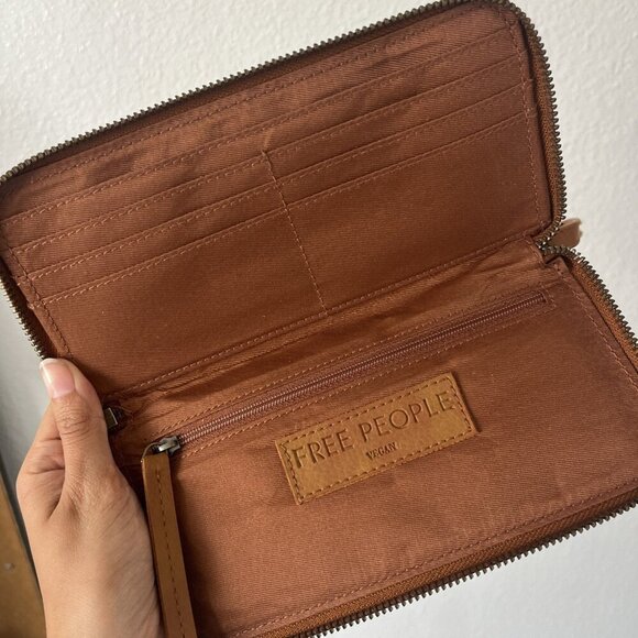 Free People Distressed Vegan Leather Wallet Brown - Picture 4 of 5